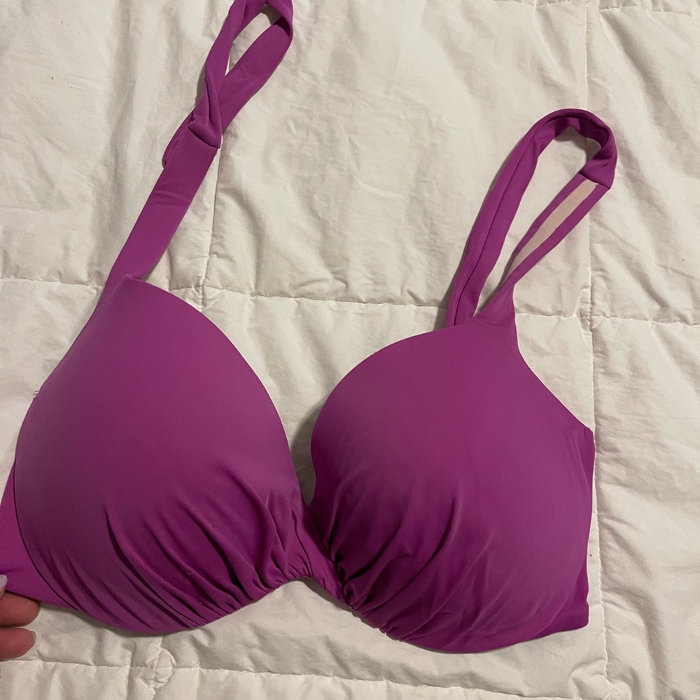 Victoria secret unforgettable Demi